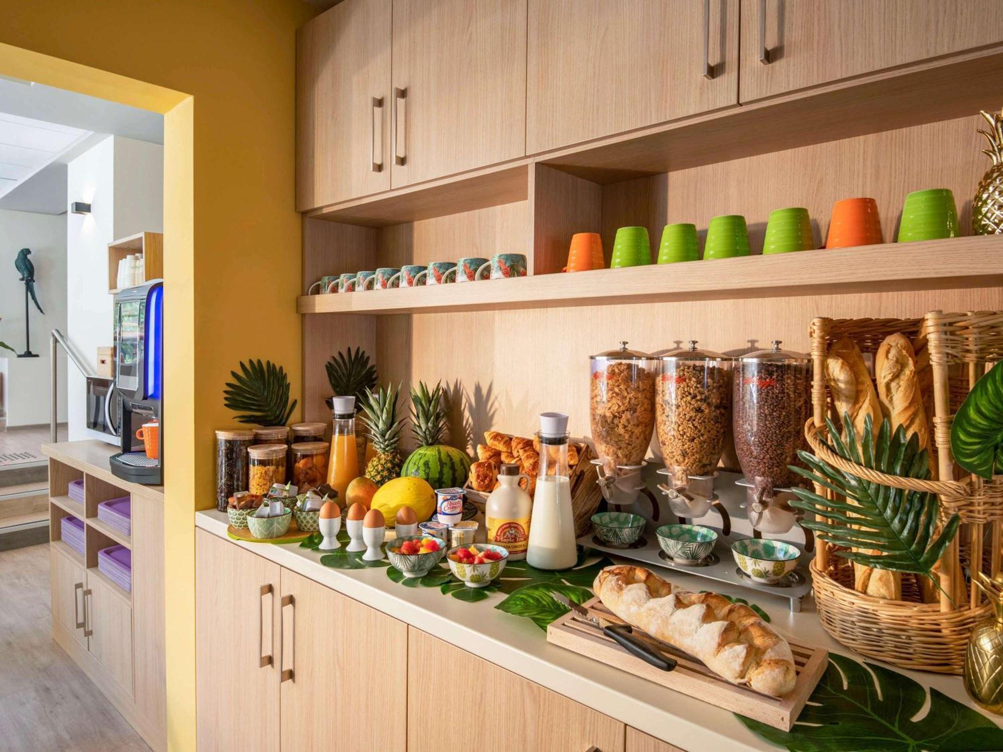Ibis Styles Beaulieu Sur Mer Exterior photo